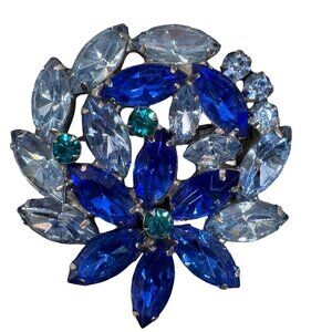 Vintage Juliana D&E Verified Blue RhinestoneCircle Flower Rhinestone Brooch Pin